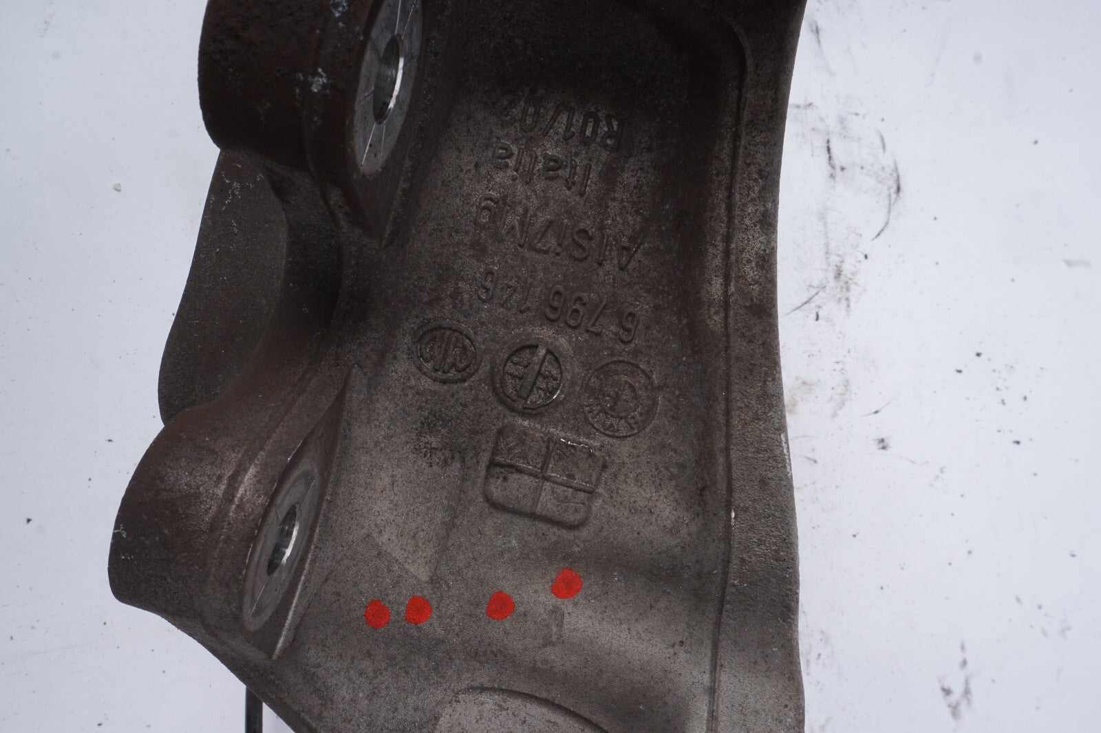 2012 - 2018 BMW 650i 640i Rear Right Spindle Knuckle Wheel Bearing Housing  OEM