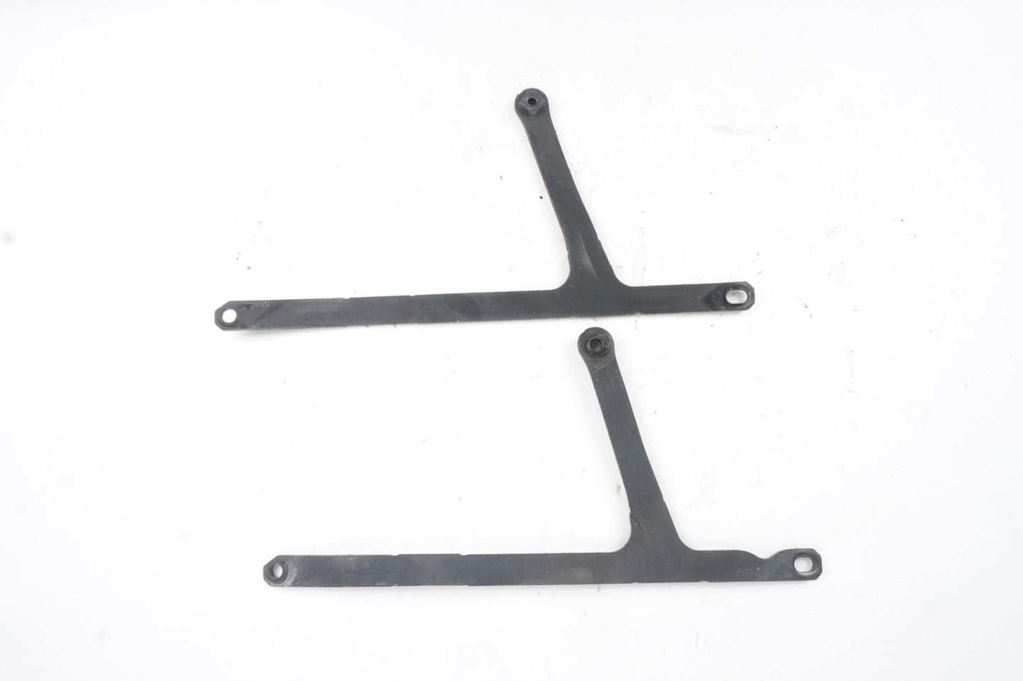 MERCEDES-BENZ C E RIGHT LEFT RADIATOR SUPPORT A2076200585 A2076200085