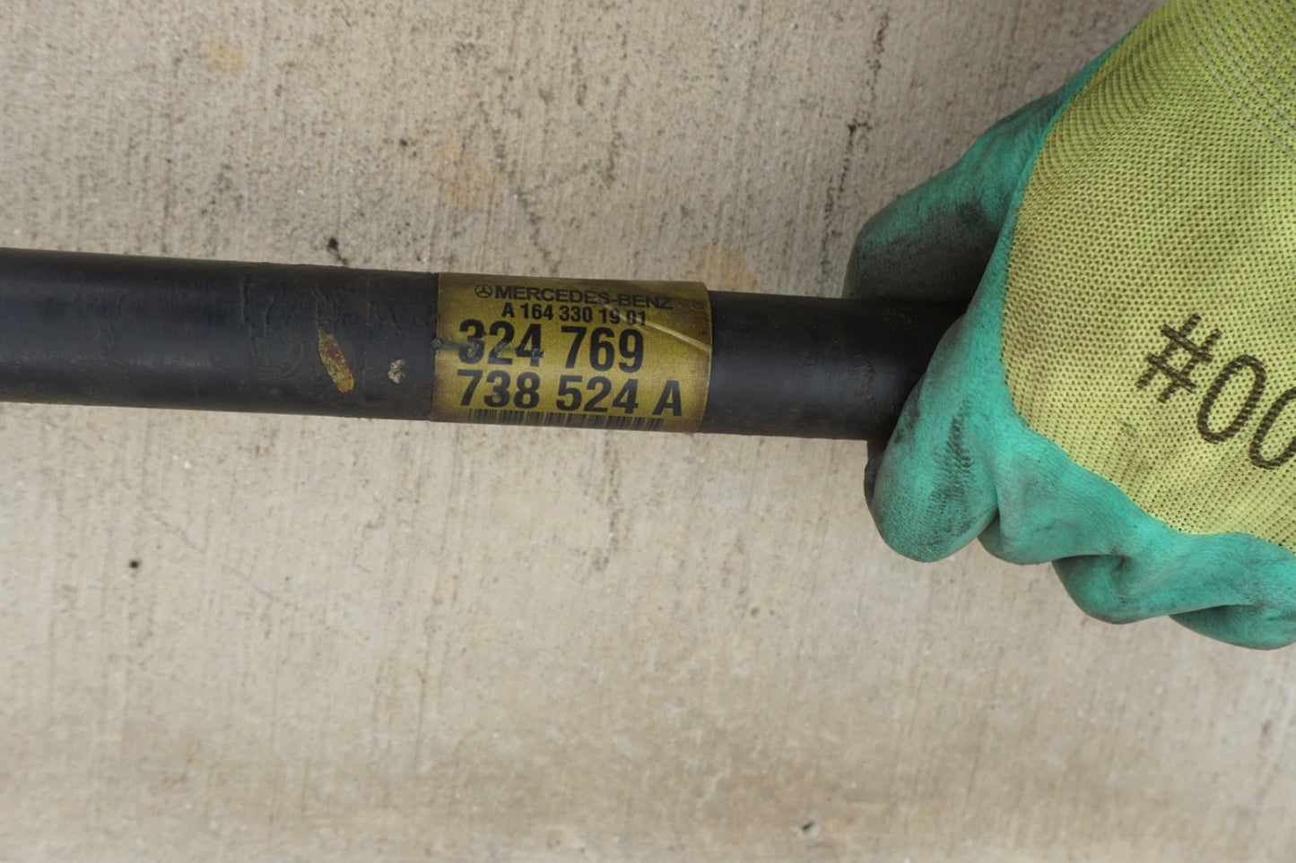 06-12 Mercedes X164 GL550 ML350 ML550 Front Right Passenger Side Axle Shaft OEM