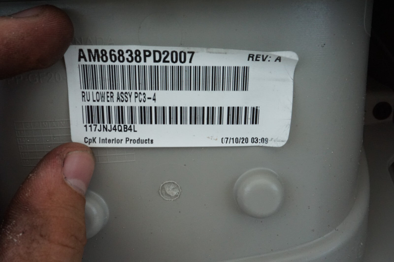 17-20 CHRYSLER PACIFICA CENTER CONSOLE TRIM BASE W/ CUP HOLDER OEM