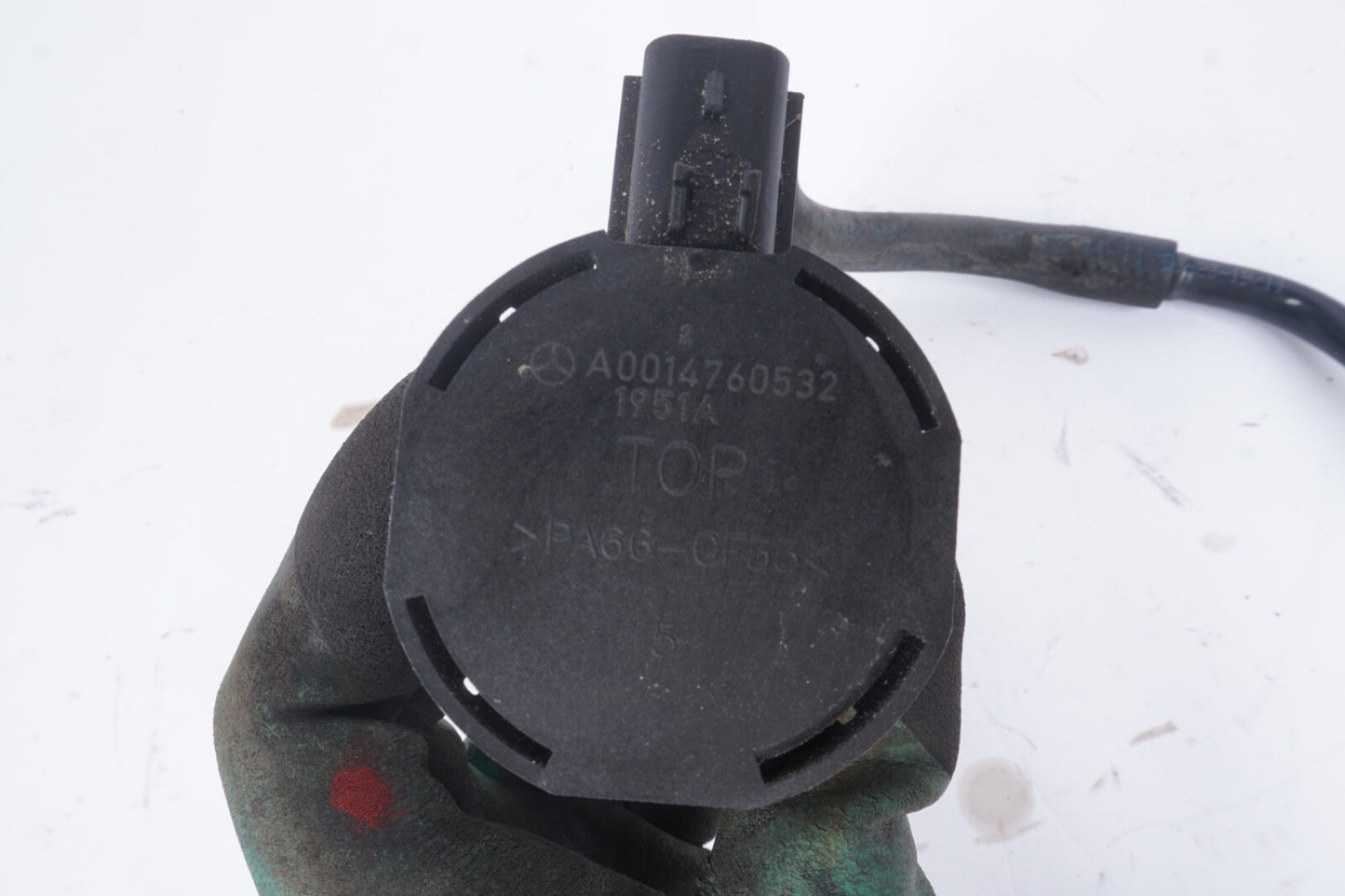 11-18 Mercede W221 S550 C300 CL550 Fuel System Purge Valve 0014760532 OEM