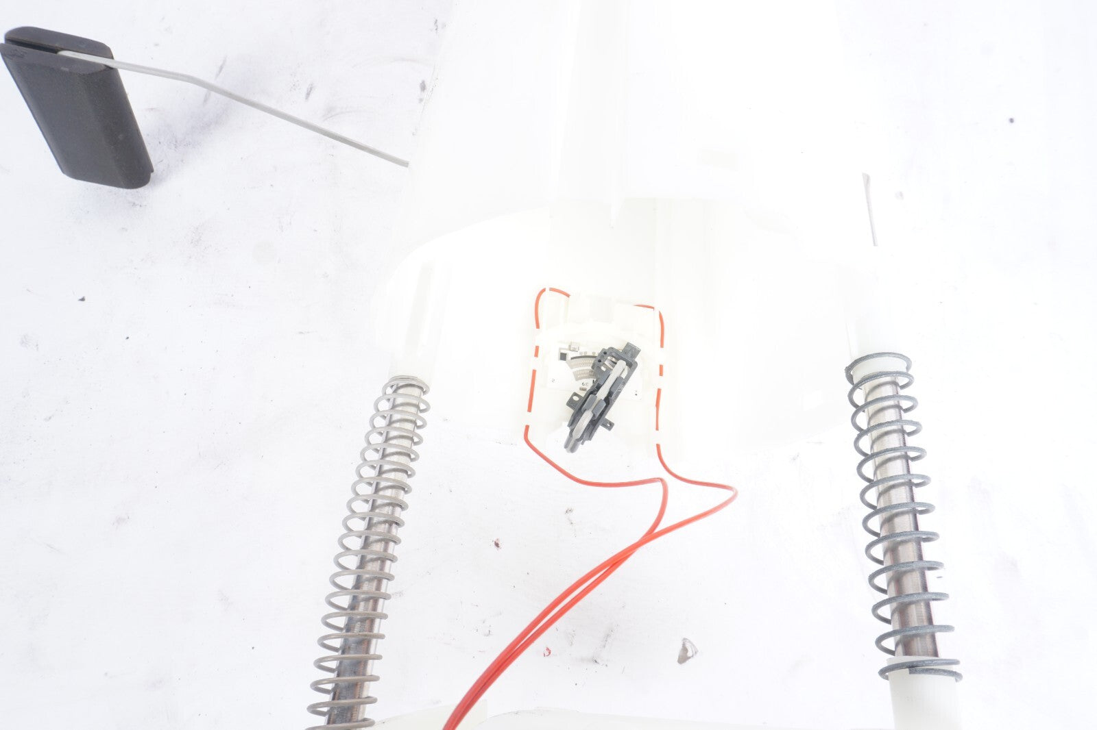 2014-2022 Maserati Ghibli Gas Fuel Pump 670003733 OEM