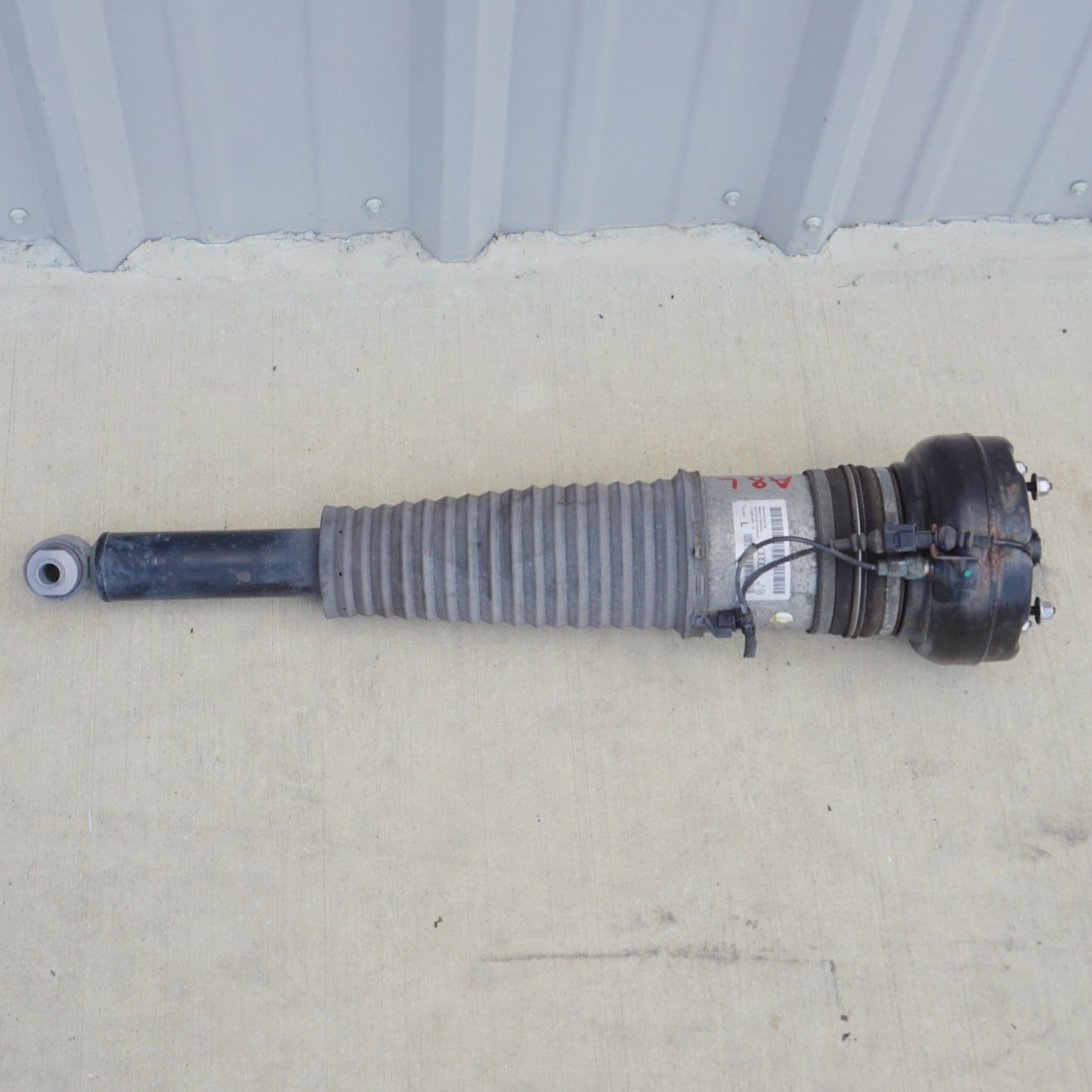 2011 - 2018 Audi A8 S8 Awd Rear Left Air Shock Strut OEM