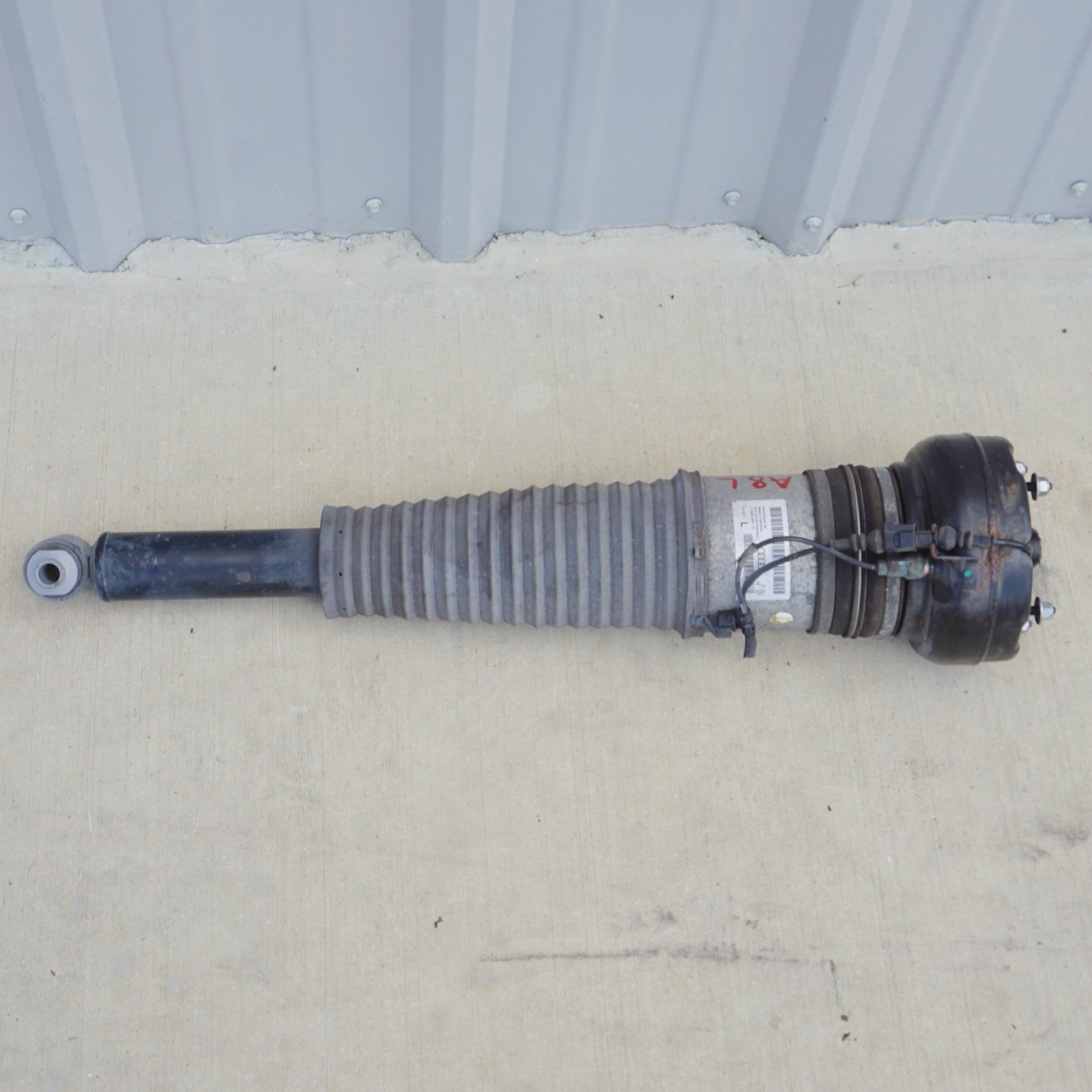 2011 - 2018 Audi A8 S8 Awd Rear Left Air Shock Strut OEM