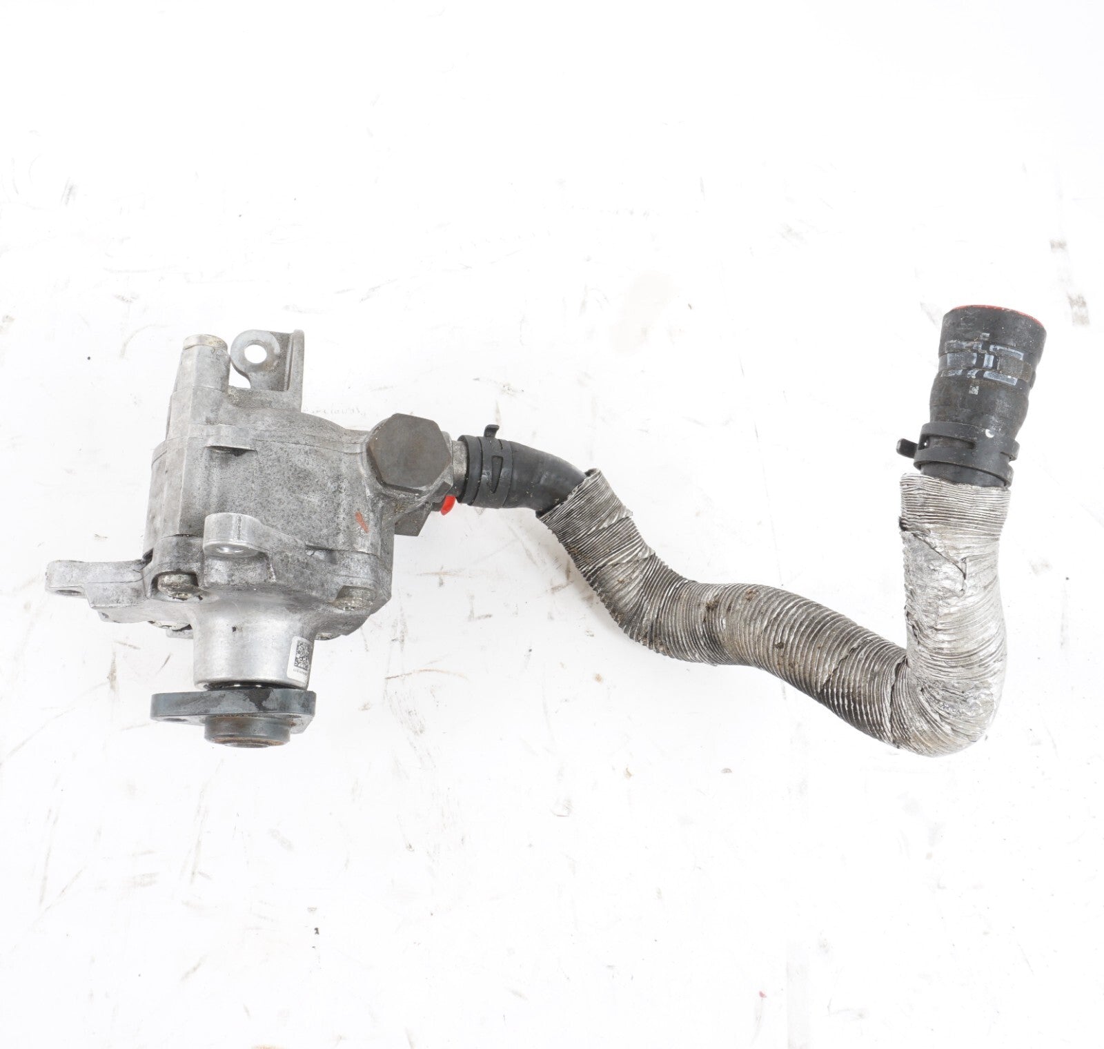 2011-2016 PORSCHE CAYENNE Power Steering Pump 97034704904 OEM