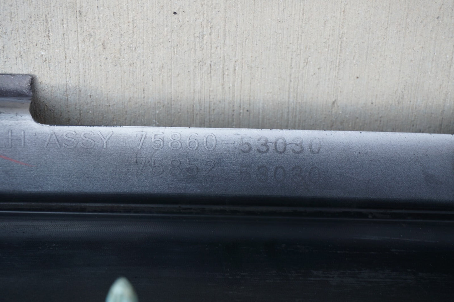 2010 - 2015 Lexus IS250 IS350 Convertible Left Side Rocker Panel Molding OEM