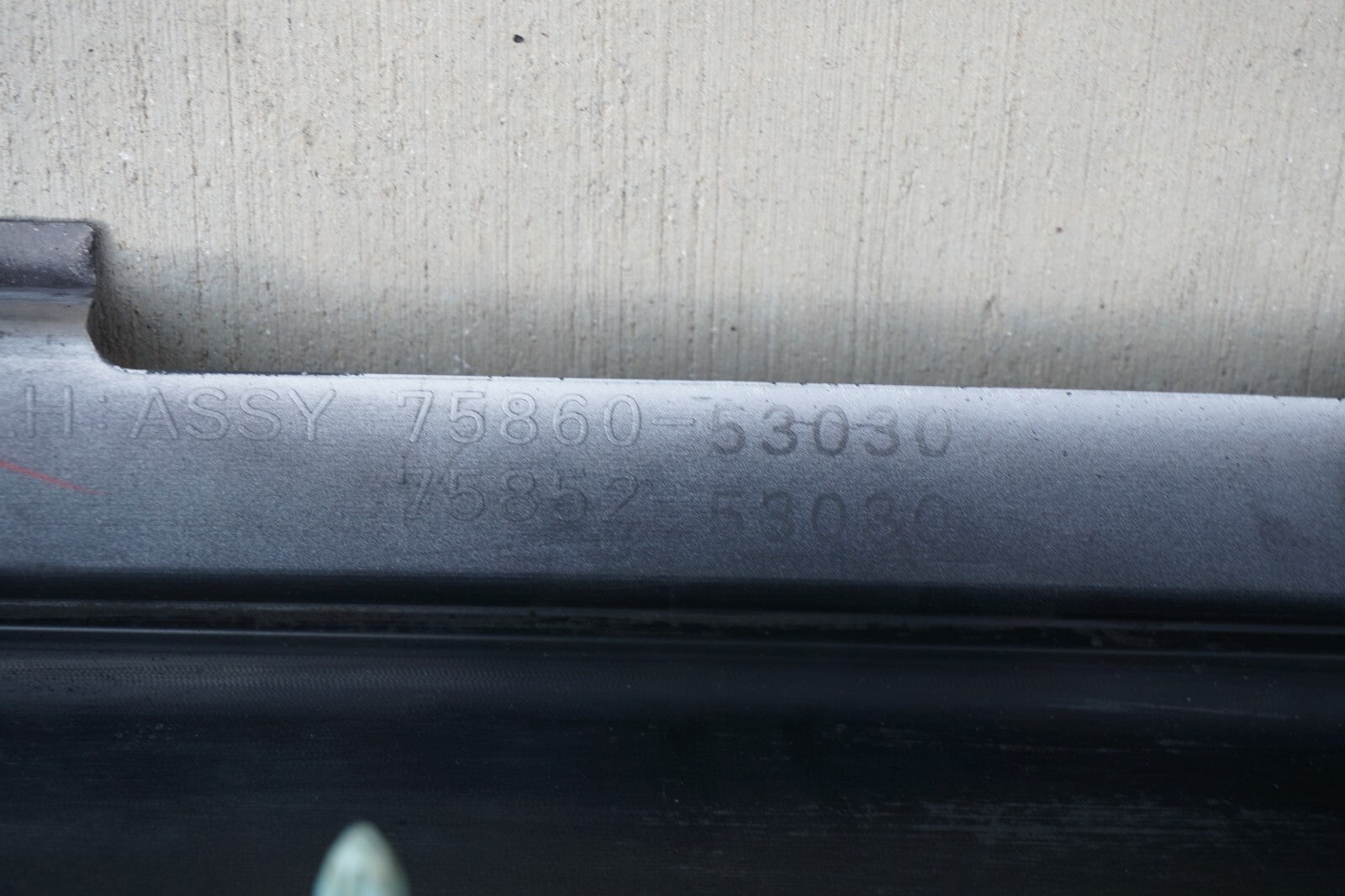 2010 - 2015 Lexus IS250 IS350 Convertible Left Side Rocker Panel Molding OEM