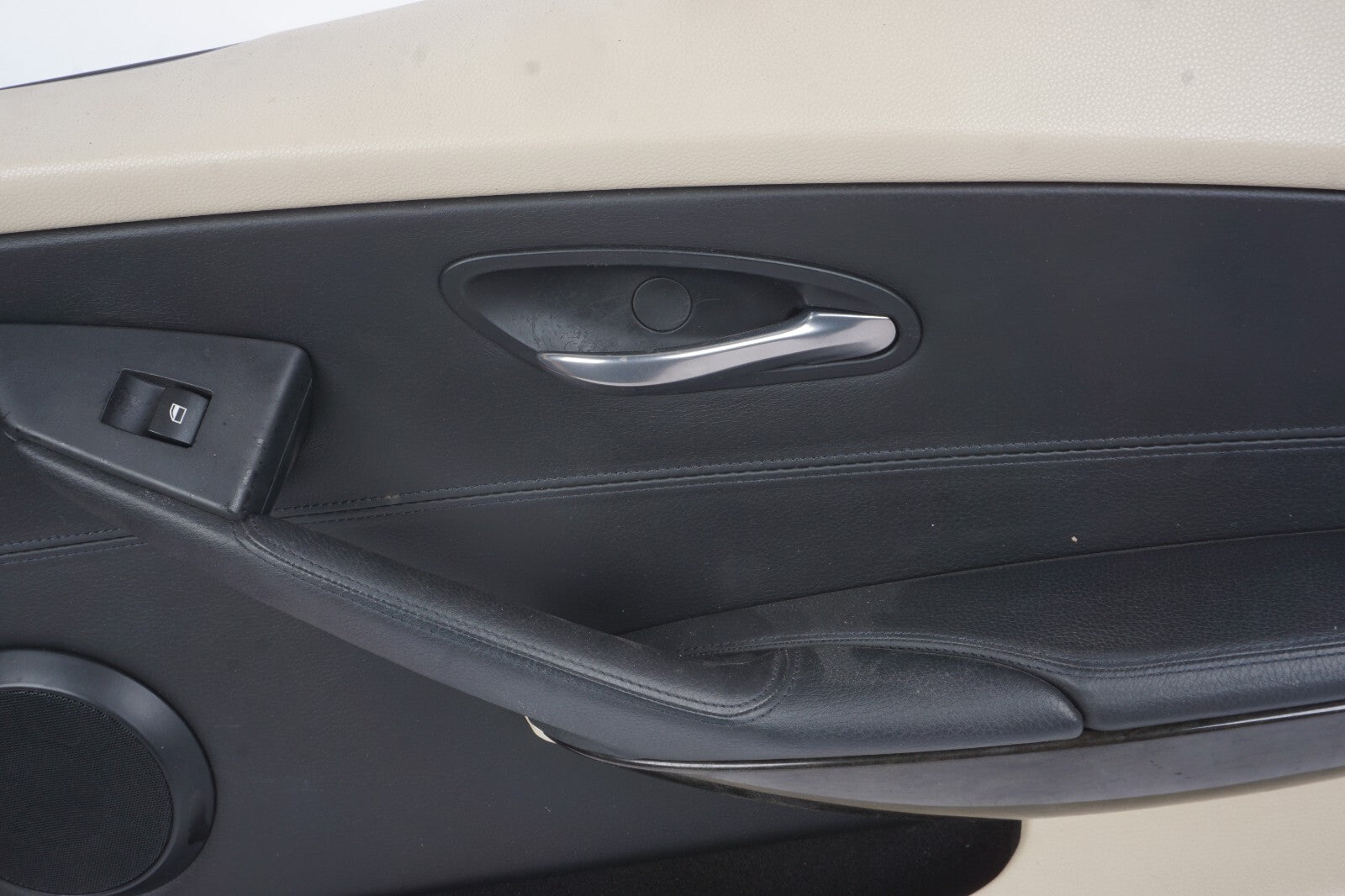 2006 - 2010  BMW 650i E63 E64 Front Right Passenger Door Panel Trim OEM