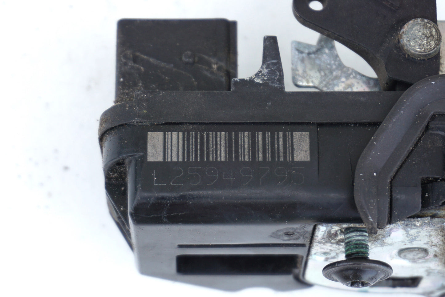 07 08 Chevy Avalanche Tahoe Suburban Gmc Yukon Sierra REAR LEFT DOOR LOCK OEM