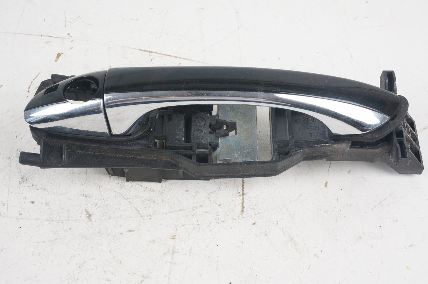 06 - 09 Mercedesz W209 CLK350 CLK500 FRONT LEFT DRIVER EXTERIOR DOOR HANDLE OEM