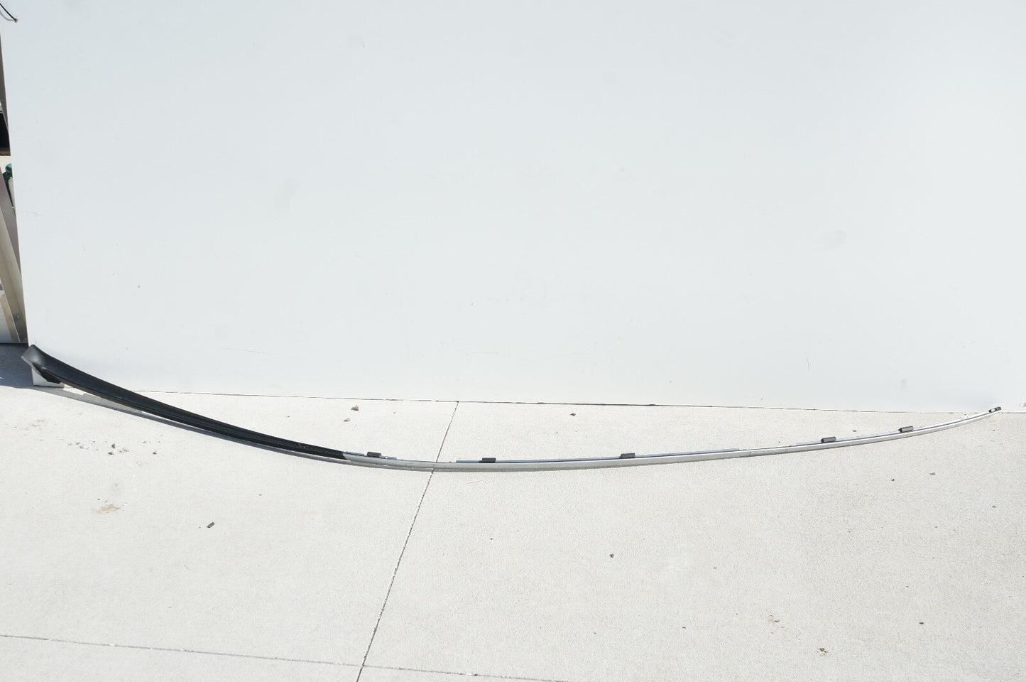 2008 MERCEDES S 550 W221 LEFT SUN ROOF TRIM MOLDING TRIM PAIR