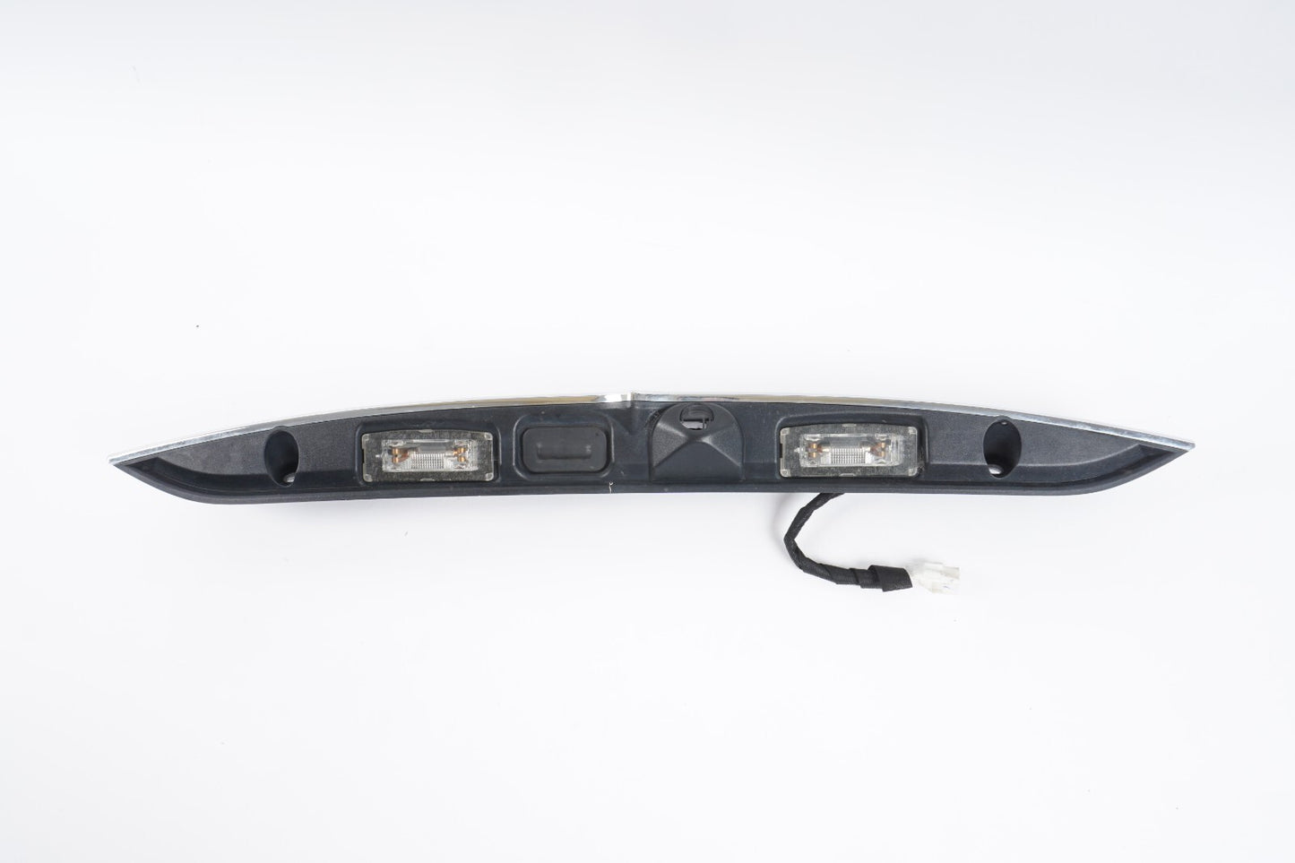 2014 - 2017 MASERATI GHIBLI LICENSE PLATE LIGHT TRUNK TRIM GARNISH MOULDING OEM