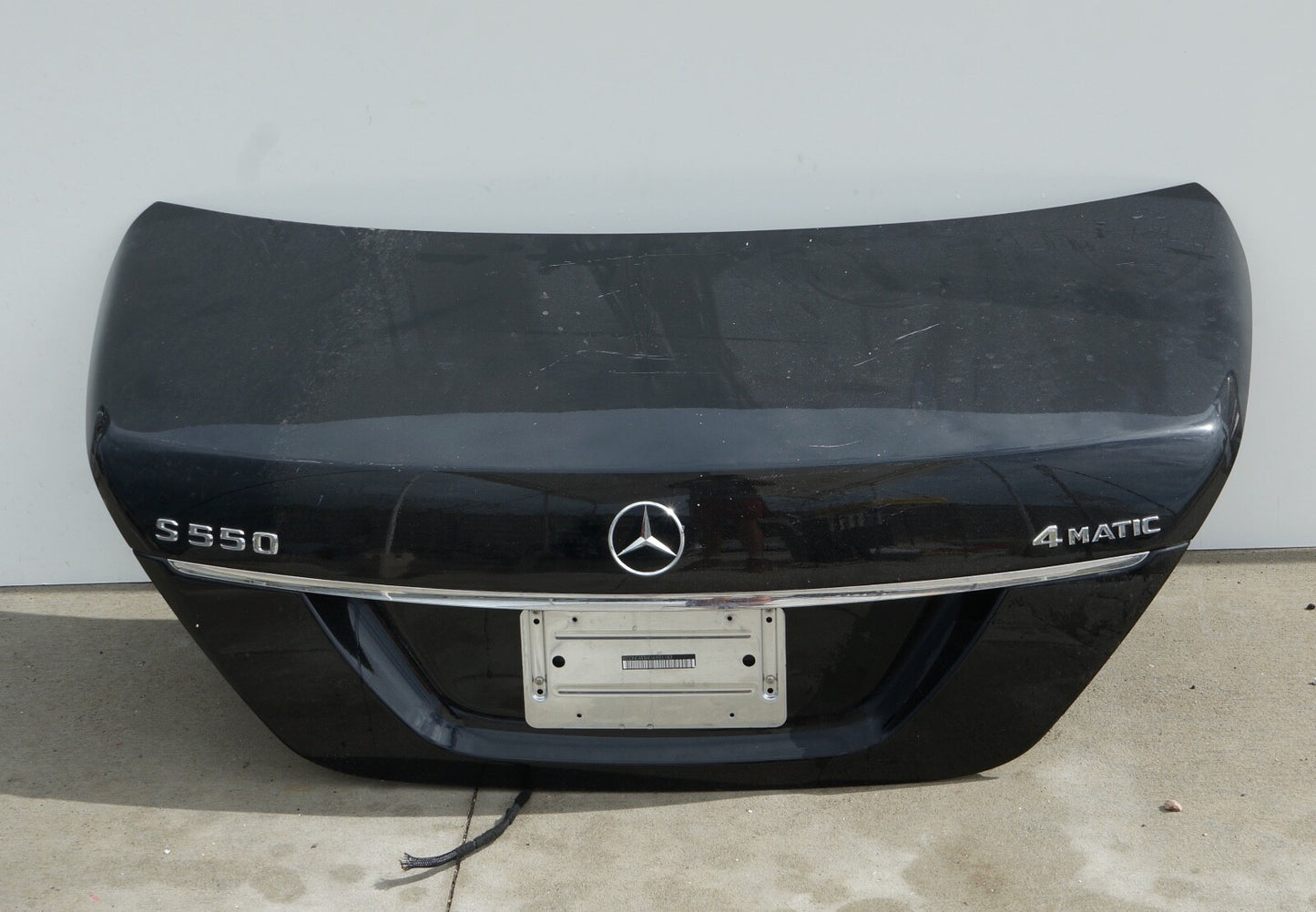2007 - 2013 MERCEDES-BENZ S550 TRUNK LID OEM BLACK