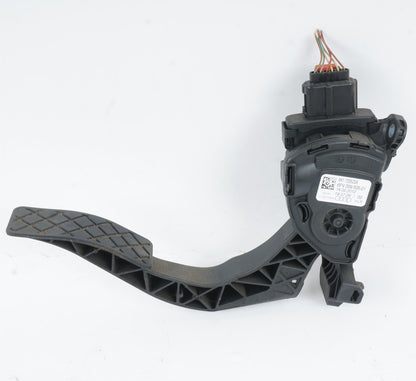 2012 - 2017 AUDI A7 GAS PEDAL ACCELERATOR 8K1723523A OEM