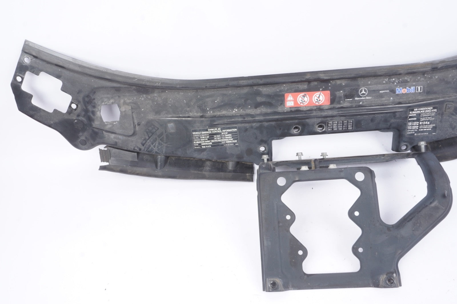 2007-2013 Mercedes W221 S550 Upper Radiator Support Frame Carrier Bracket OEM