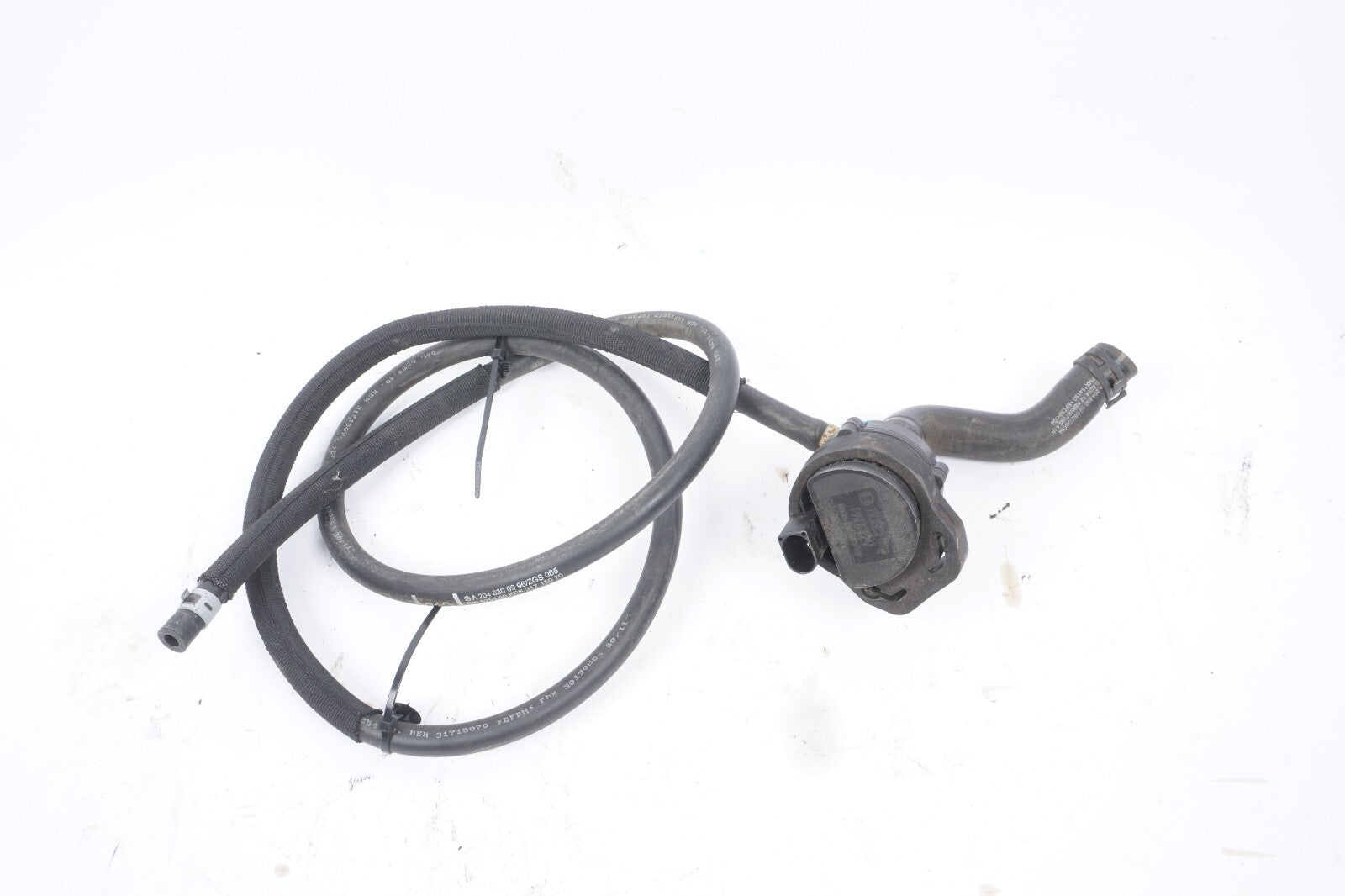 08-14 Mercedes W204 C300 C350 Auxiliary Water Coolant Pump & Hose OEM