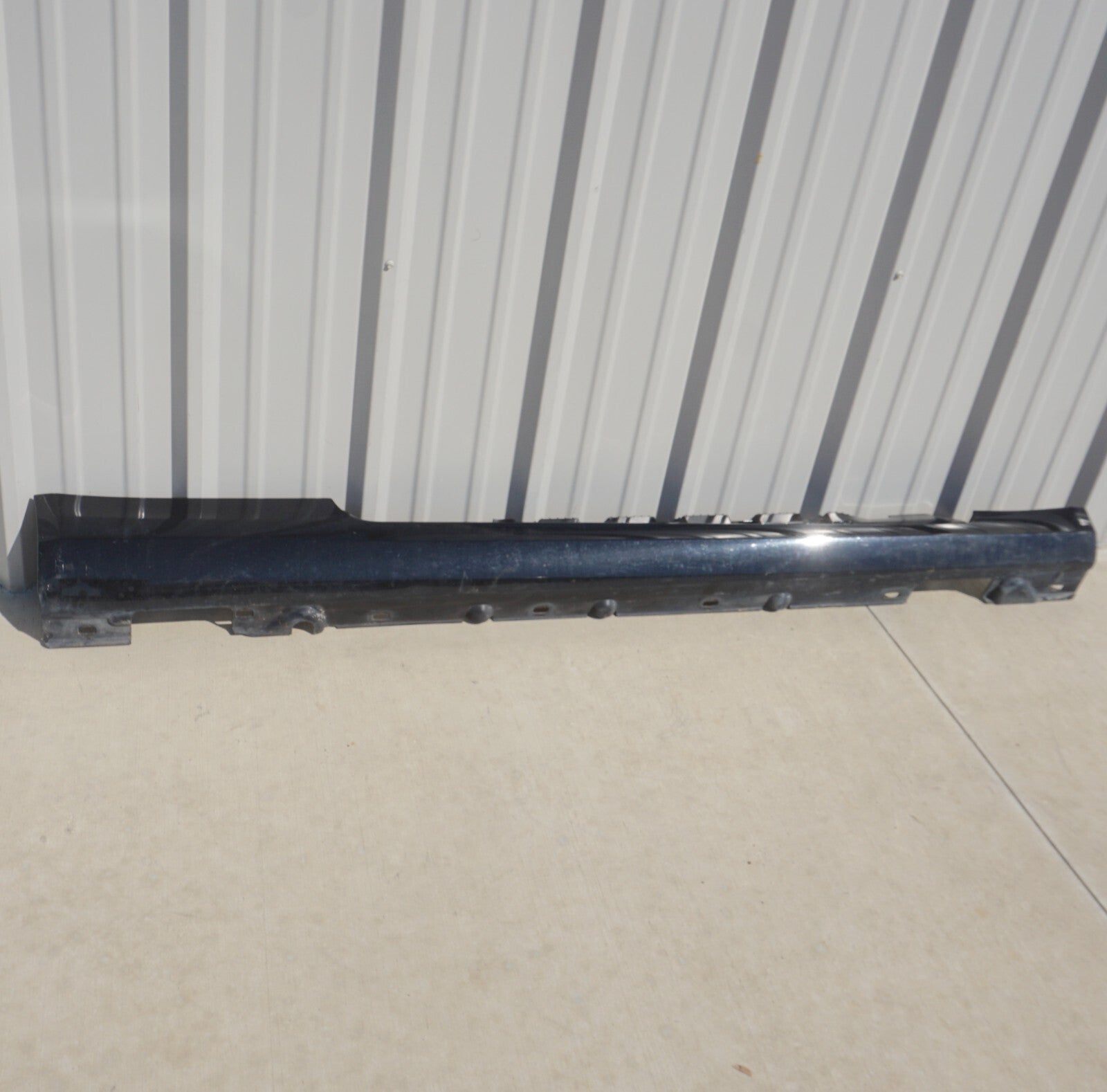 11-17 Mercedes W207 E350 Convertible Right Pass Rocker Panel Skirt Molding OEM