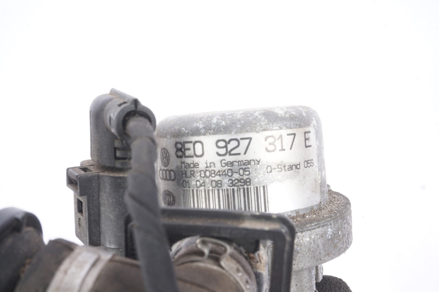 2004 - 2010 Audi A8 A8L Brake Booster Vacuum Pump OEM 8E0927317E