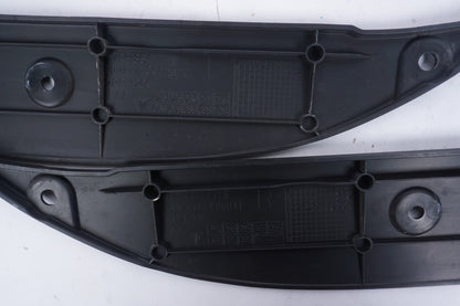 2011 - 2018 Porsche Cayenne Left Right Fender Seal Cover