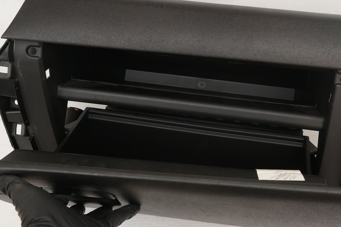 2014 - 2020 MITSUBISHI OUTLANDER DASHBOARD GLOVE BOX STORAGE COMPARTMENT OEM