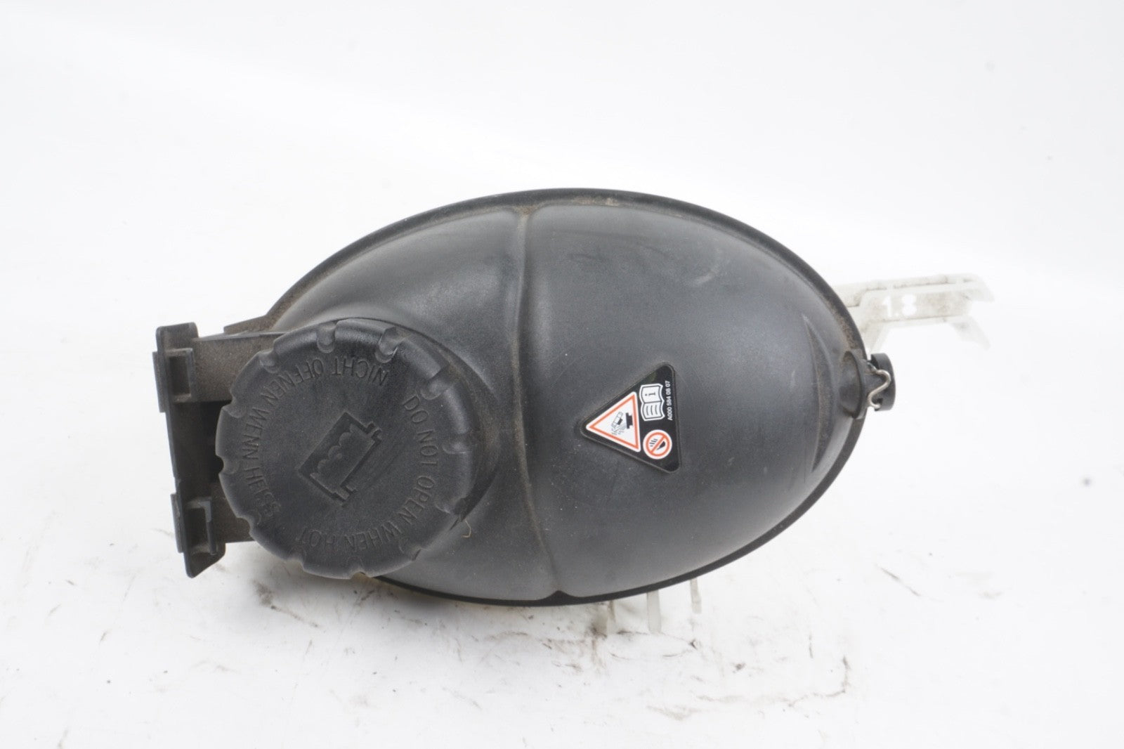 2008 - 2018 Mercedes E350 C300 Coolant Reservoir Overflow Expansion Tank OEM