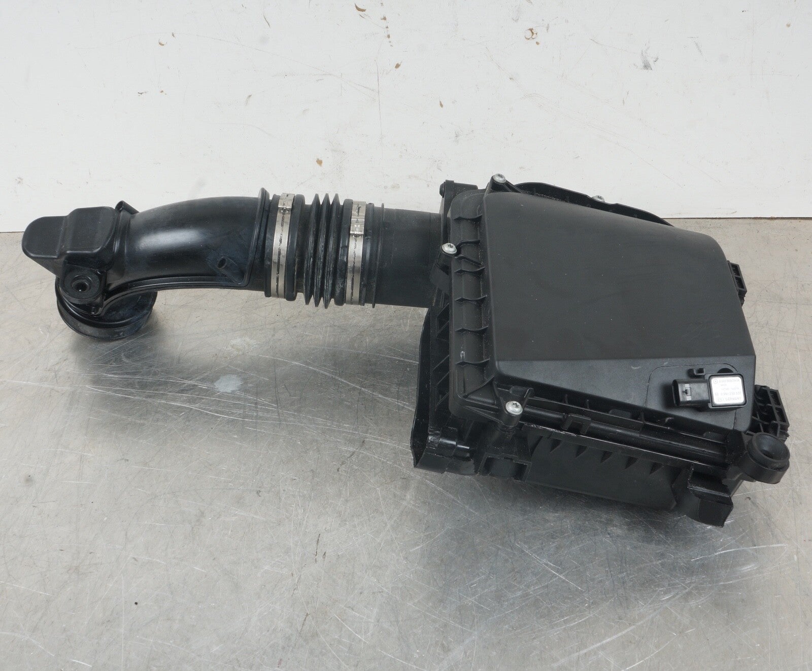 2015-2020 MERCEDES C E GL GLC GLE GLS S SL 3.0L RIGHT AIR CLEANER FILTER BOX OEM