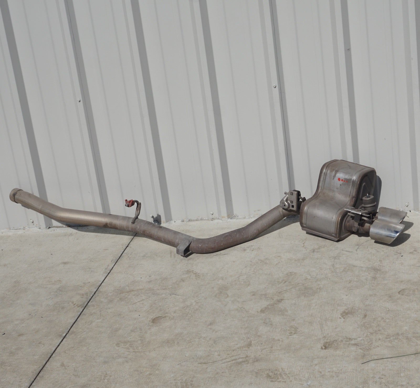 2014 - 2024 MASERATI GHIBLI 3.0L REAR EXHAUST SYSTEM RIGHT SIDE MUFFLER OEM