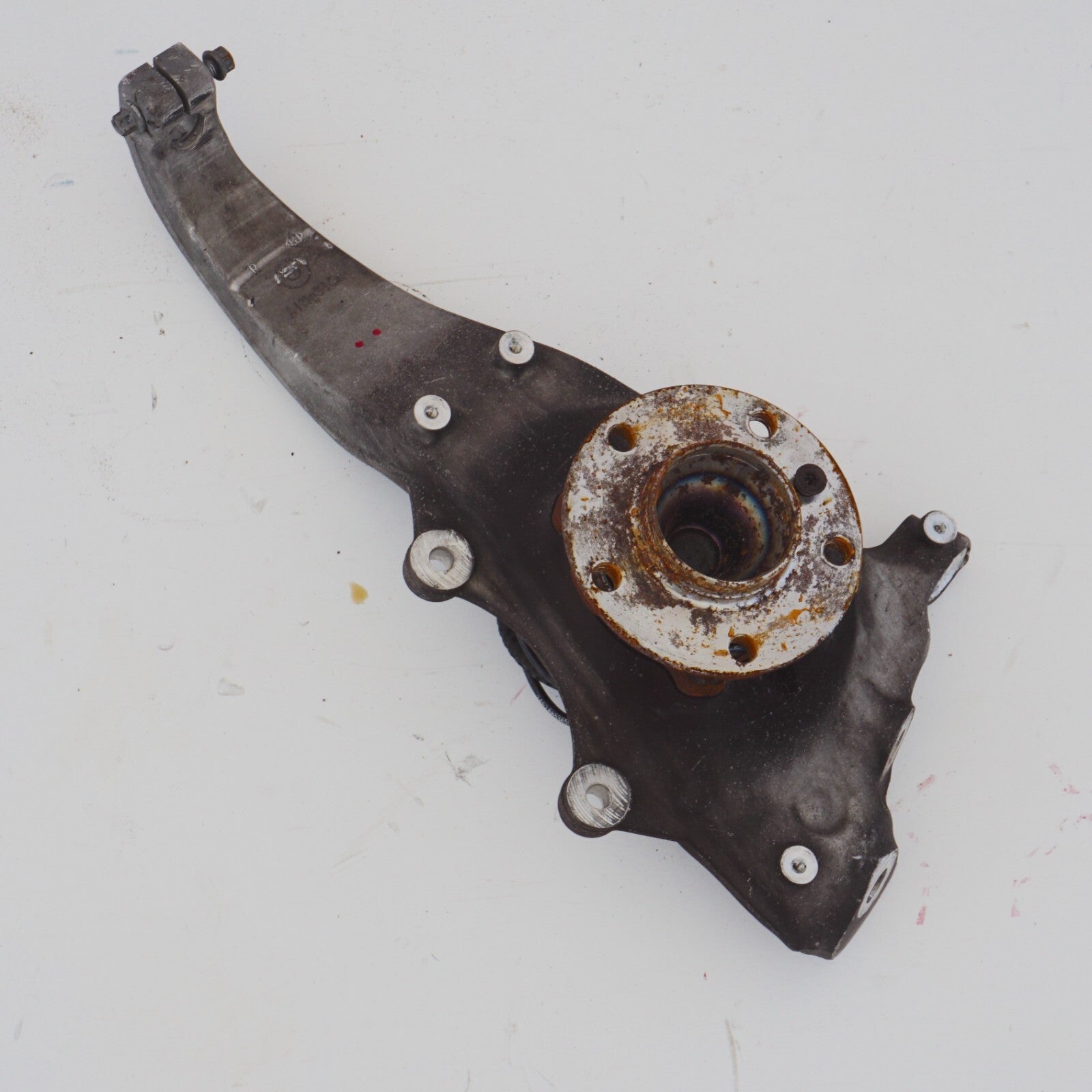 2012 - 2016 BMW 650i RWD FRONT RIGHT PASS SIDE SPINDLE KNUCKLE WHEEL HUB OEM