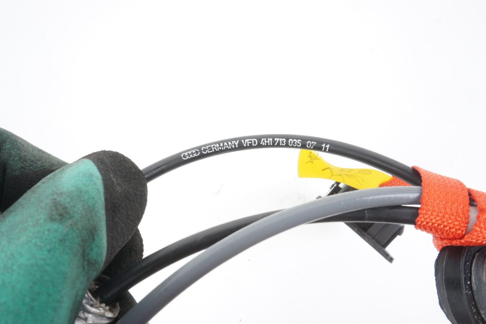 2011-2017 Audi D4 A8 A8L Transmission Shifter Emergency Unlock Cable OEM