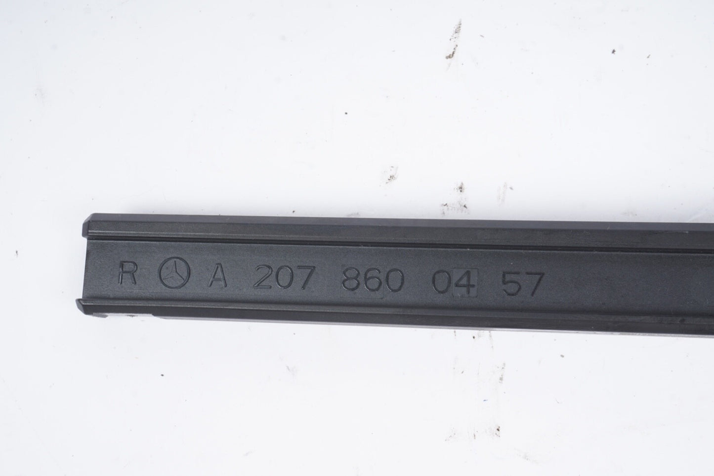 10-17 Mercedes W207 E550 E350 Right Side Seat Belt Feeder Motor Black OEM 56K