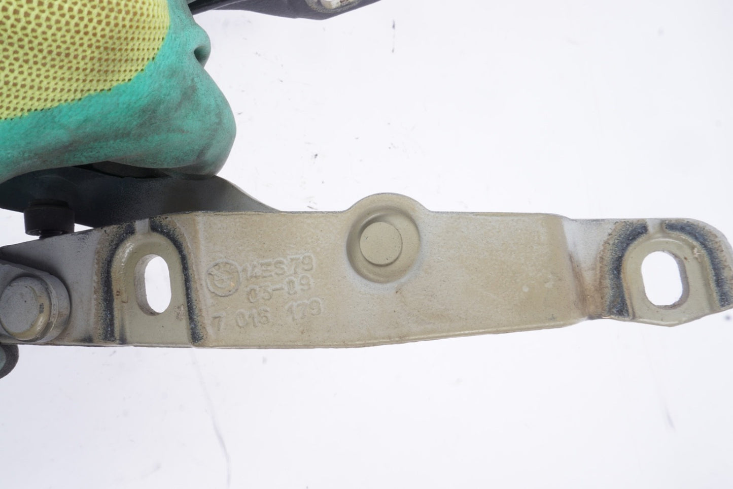 03-08 BMW E85 Z4 SET OF 2 REAR LEFT & RIGHT TRUNK HINGE GRAY OEM