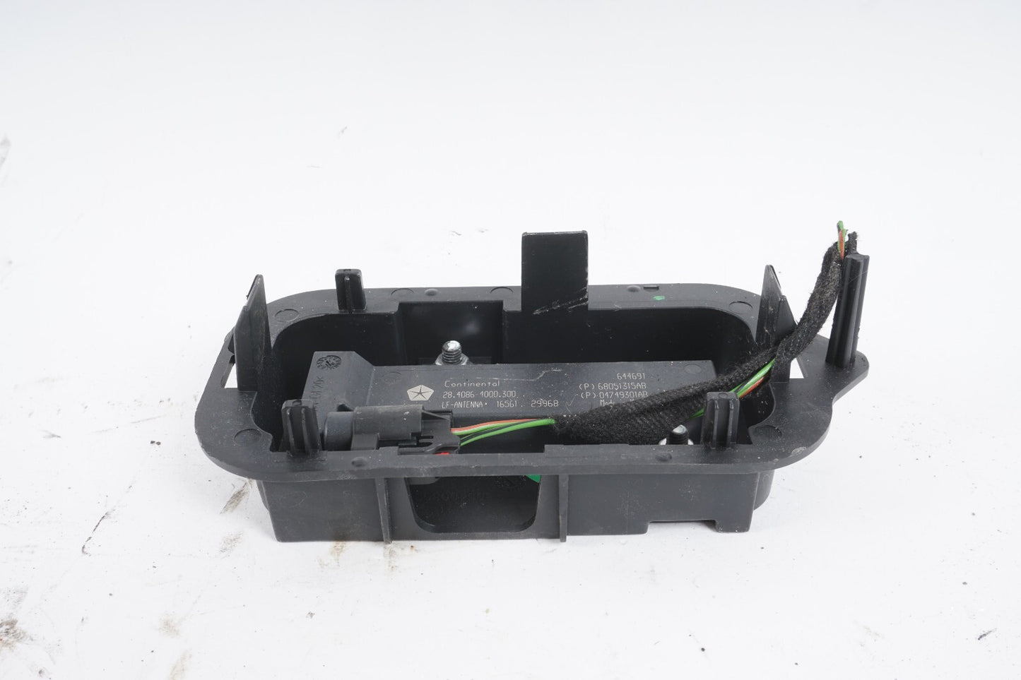 17-22 ALFA ROMEO GIULIA KEYLESS ENTRY SMART KEY ANTENNA SENSOR   OEM