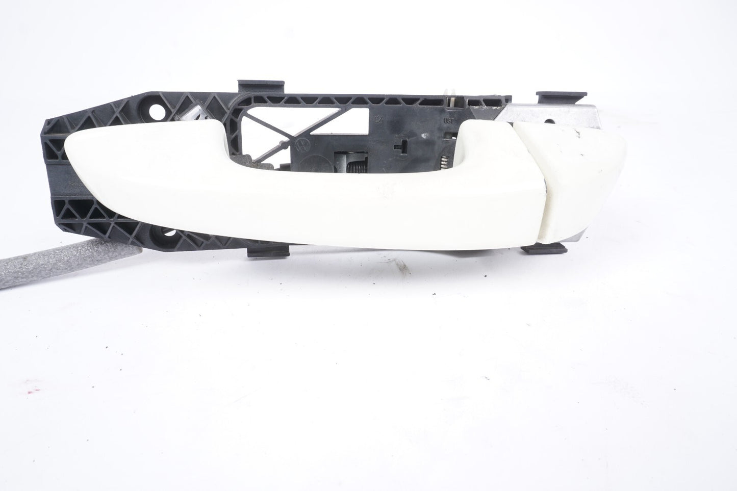 11 - 18 Porsche Cayenne 958 Front Left Driver Side Exterior Door Handle OEM