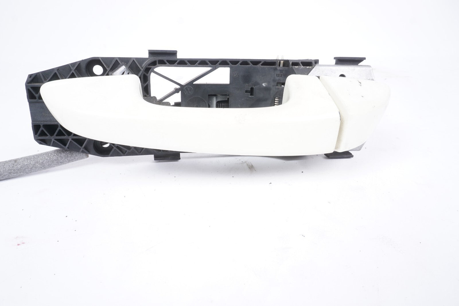 11 - 18 Porsche Cayenne 958 Front Left Driver Side Exterior Door Handle OEM