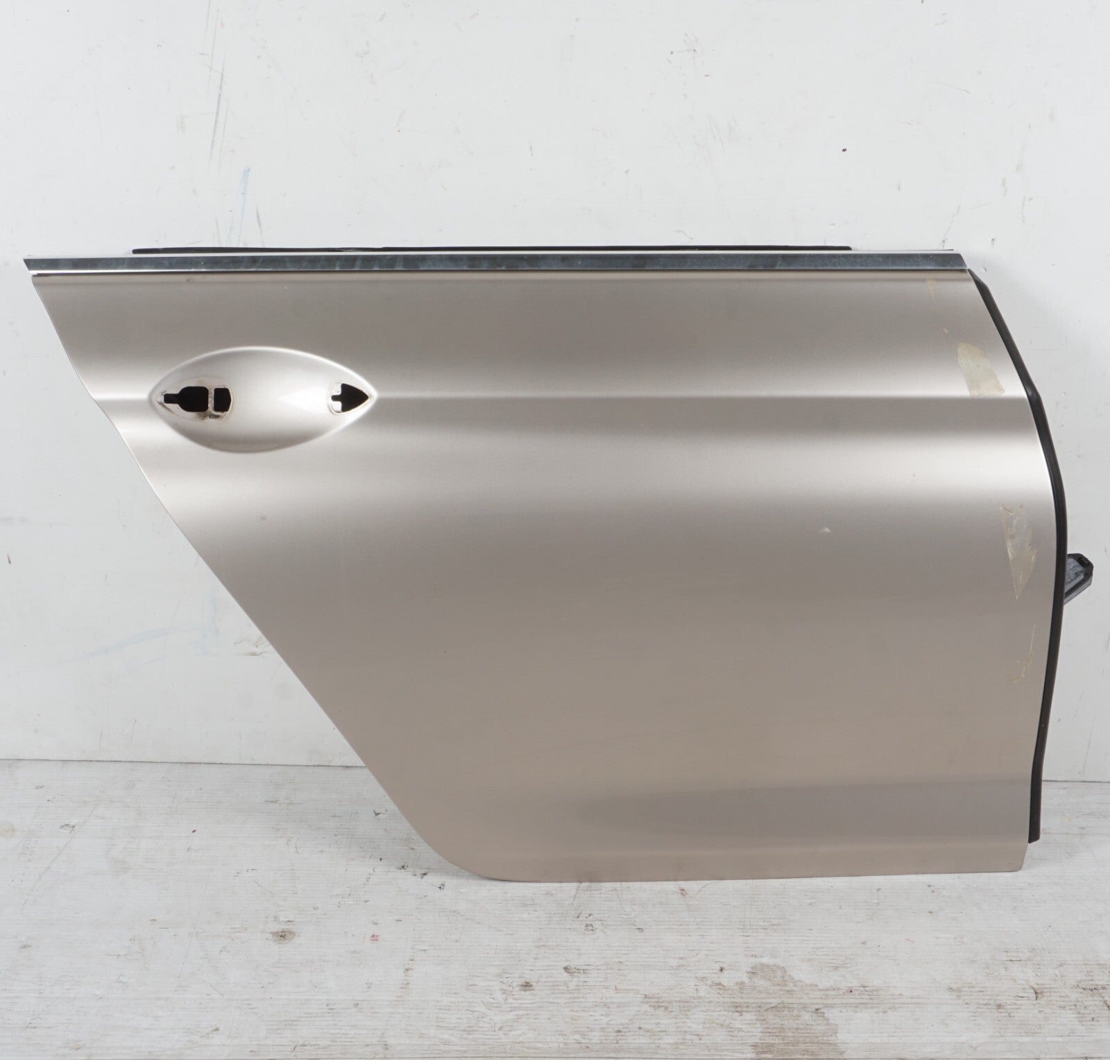 13-18 BMW 650i 640i Grand Coupe Rear Right Passenger Side Door Shell OEM