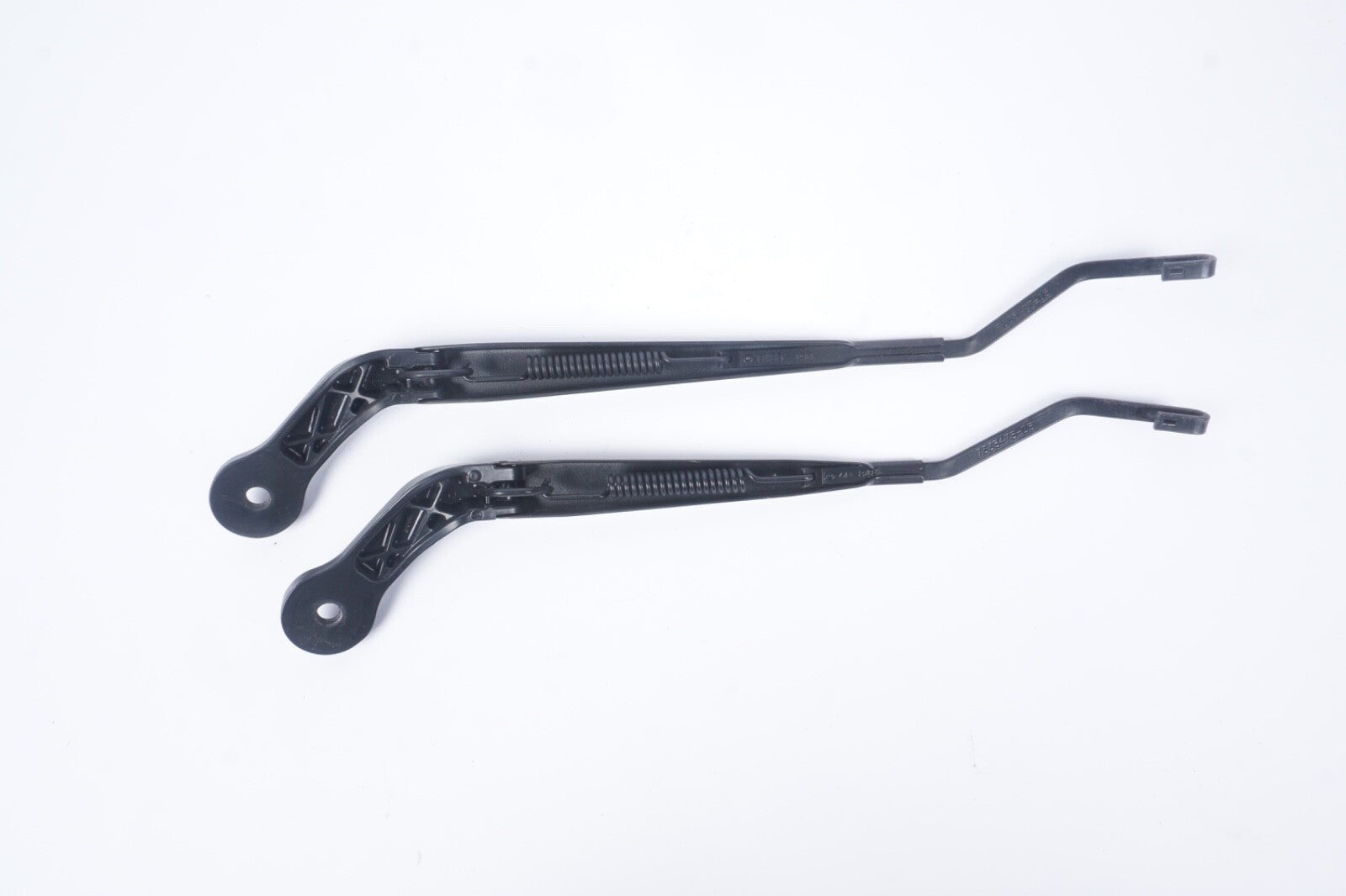 2014 - 2019 Mini Cooper F55 Front Left & Right Side Windshield Wiper Arms OEM