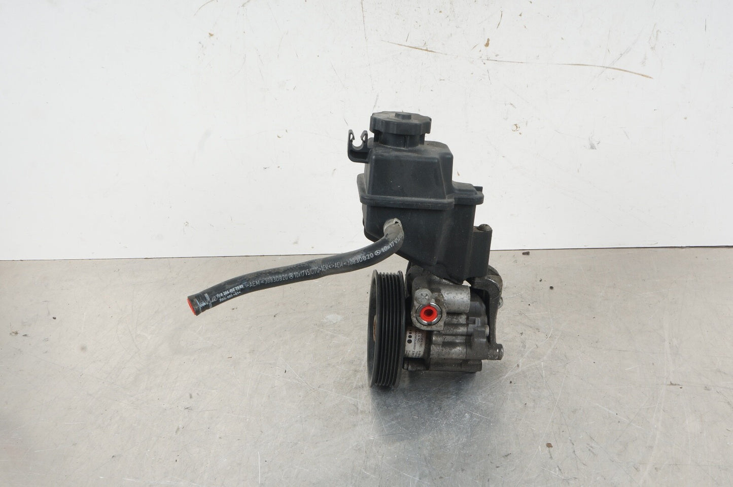 10-16 Mercedes W204 C230 W212 E350 Power Steering Pump 0064666401 OEM