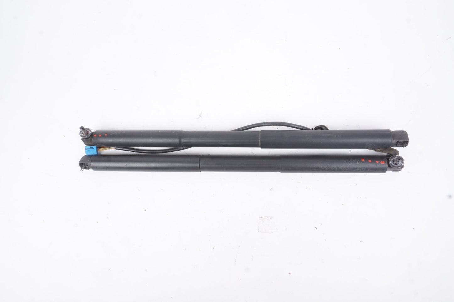 2013 - 2016 Mercedes-Benz GL63 AMG X166 Left And Right Trunk Lid Shock Strut Set
