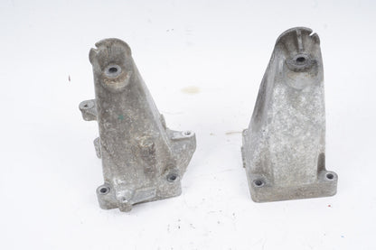 12-15 Mercedes W204 C250 Engine Motor Bracket Mount Right & Left Set of 2 OEM