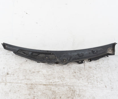 2011-2016 MERCEDES E350 E400 COUPE  FRONT WINDSHIELD WIPER COWL PANEL 2078300713