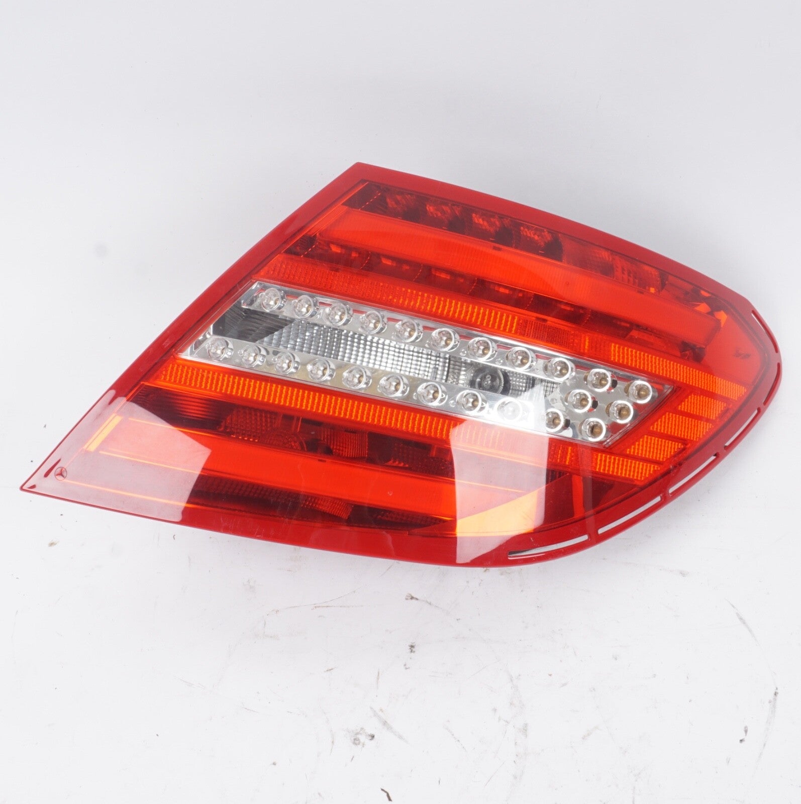 12-14 Mercedes W204 C250 C300 C350 Tail Light Lamp LED Right Passenger Side OEM