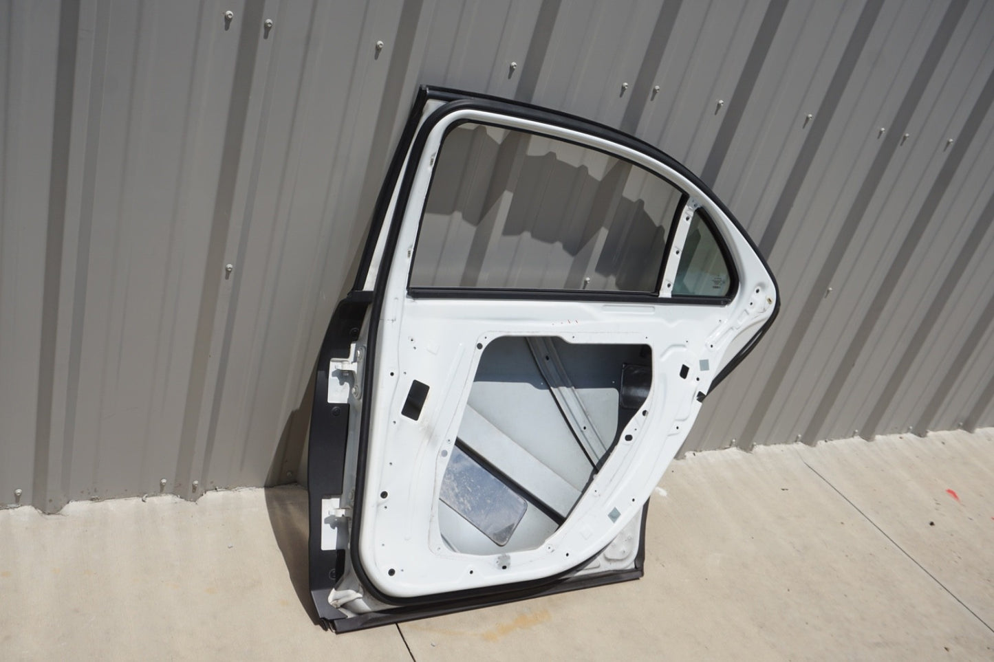 14-20 Mercedes W222 S550 S560 S600 Rear Right Side Door Shell Diamond White