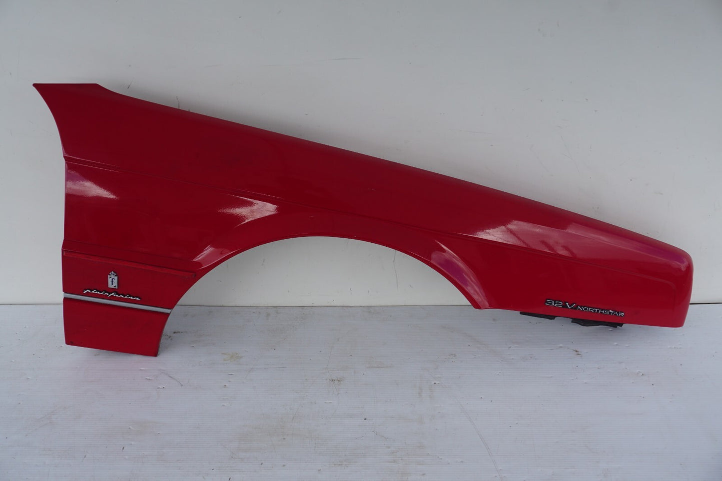 1987 - 1993 Cadillac Allante FRONT FENDER RIGHT PASSENGER SIDE OEM