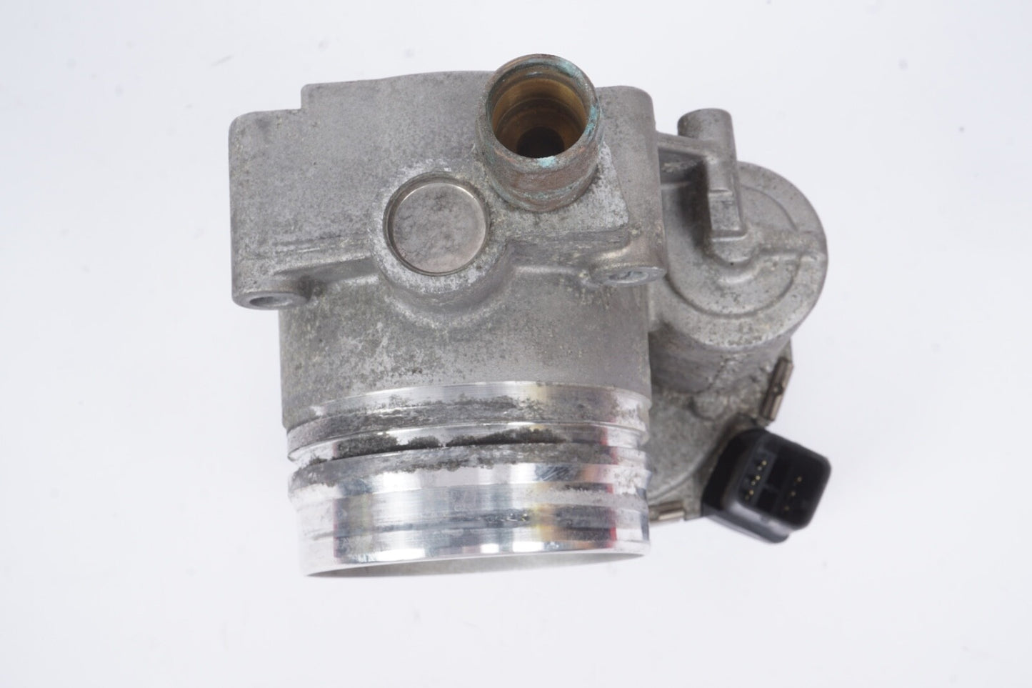 2012 2013 2014 2015 2016 2017 2018 BMW 320I F30 THROTTLE BODY 7588625