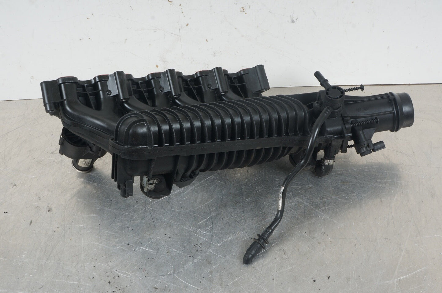 12-15 Mercedes W204 C250 Engine Air Intake Manifold w/ Throttle Body Assembly