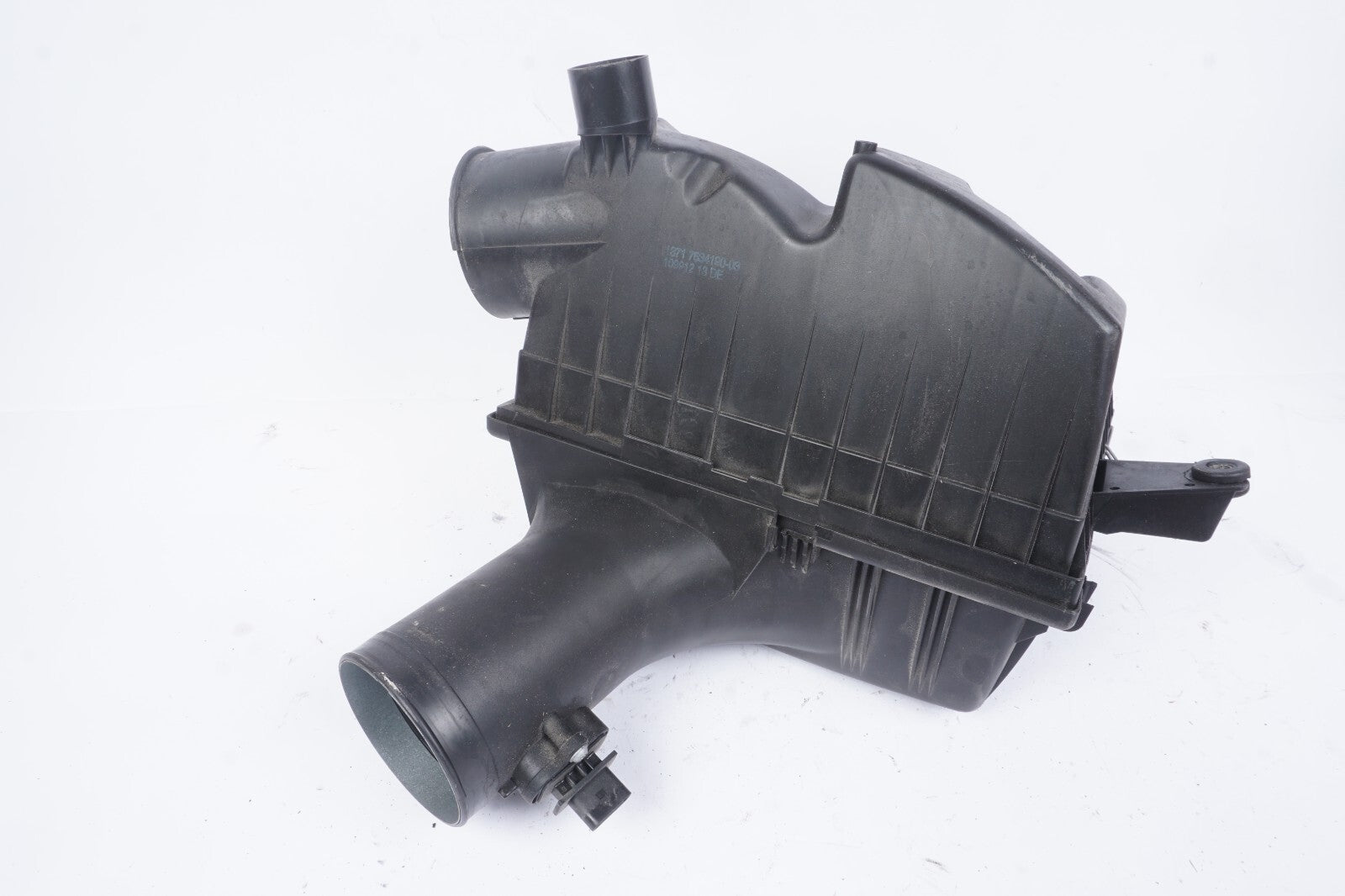2006 - 2010  BMW 650i E63 E64 Air Intake Filter Housing Box OEM
