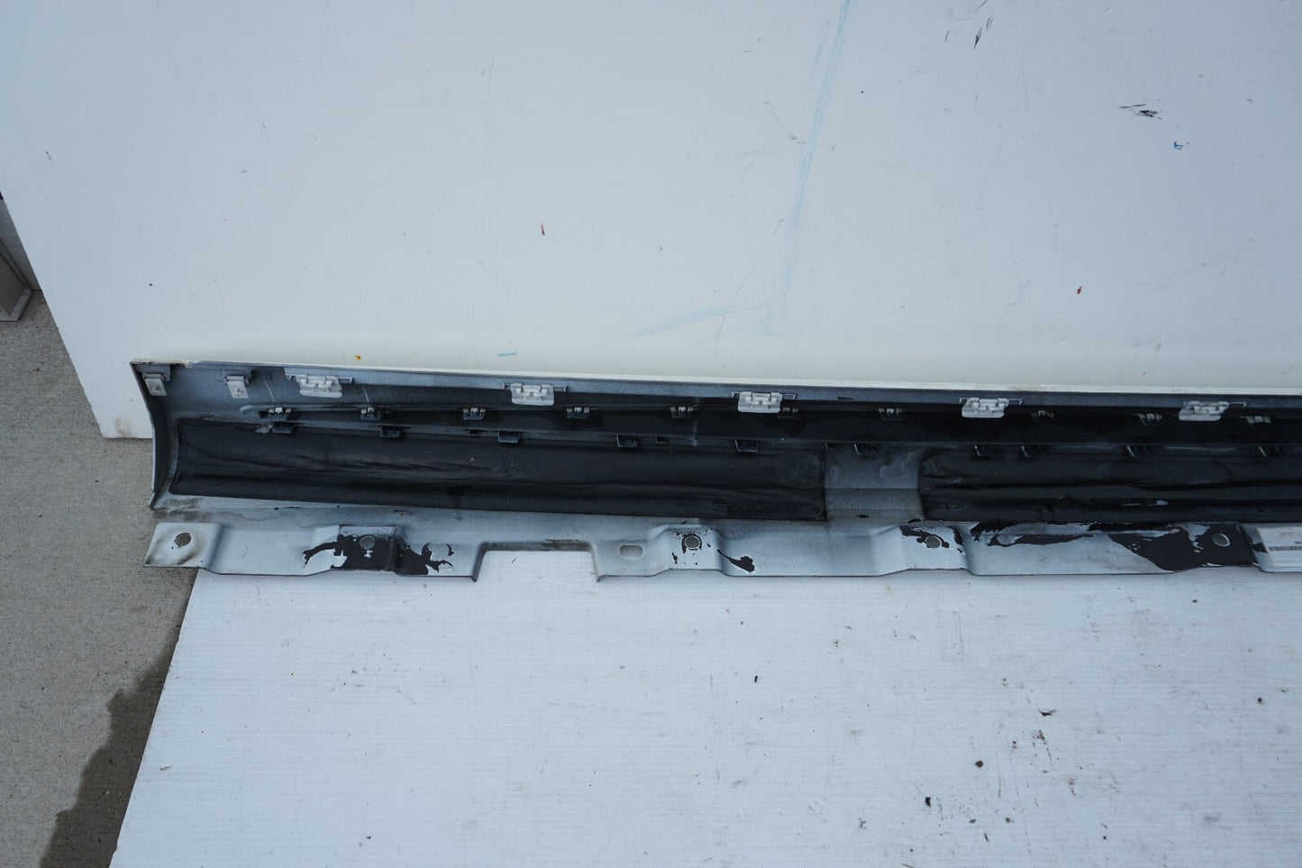 14 - 17 Mercedes S550 W222 Left Driver Side Rocker Panel Skirt Molding OEM