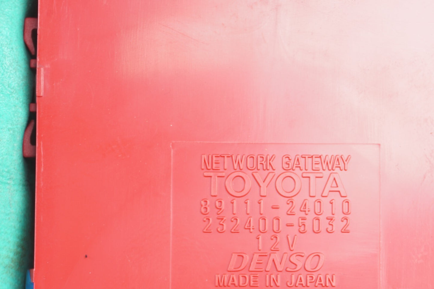 2002 - 2005 Lexus SC430 Gateway Control Module 89111-24010  OEM
