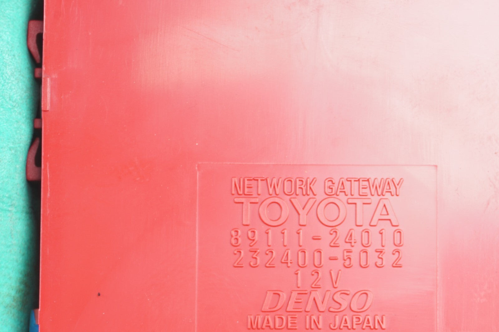 2002 - 2005 Lexus SC430 Gateway Control Module 89111-24010  OEM