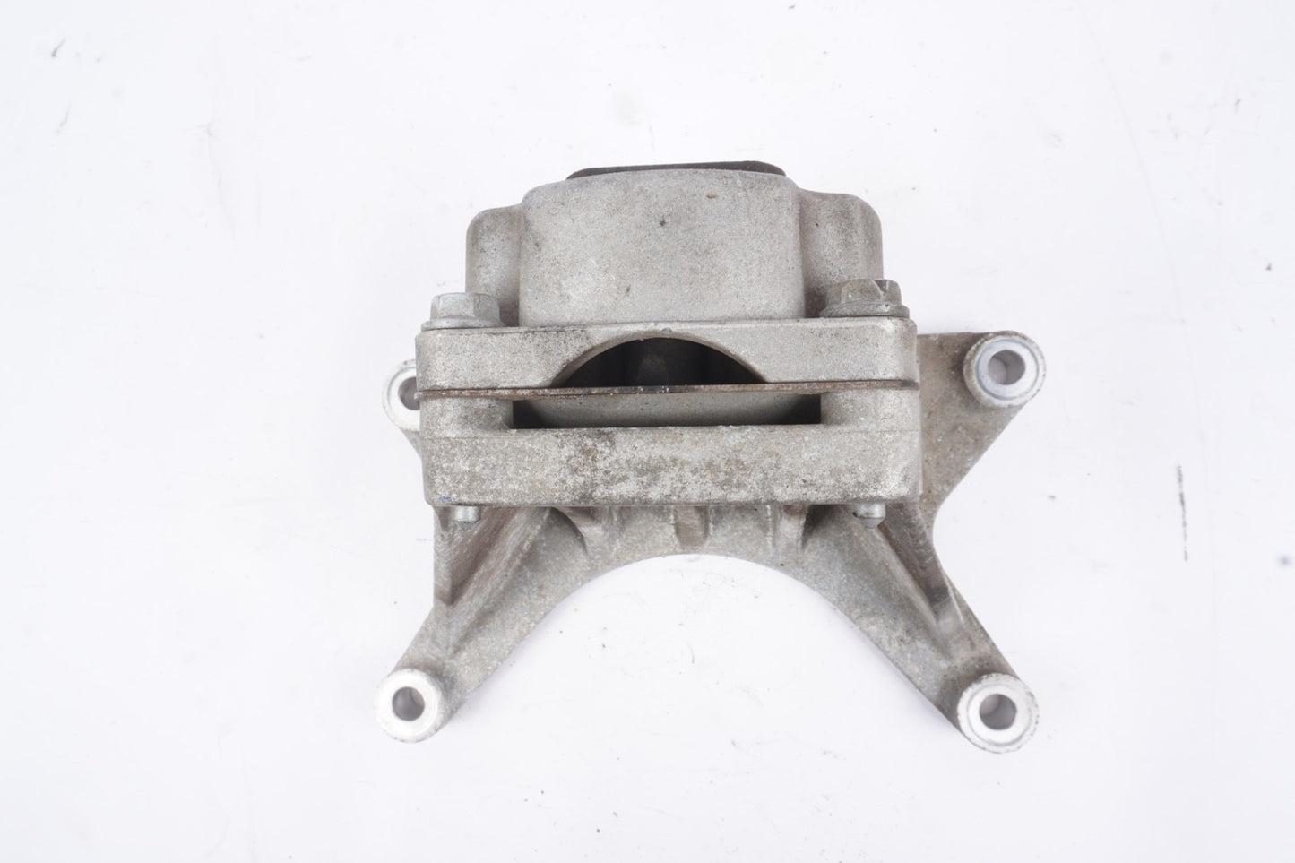 2014 - 2024 Maserati Ghibli Automatic Transmission Gearbox Mount Bracket OEM
